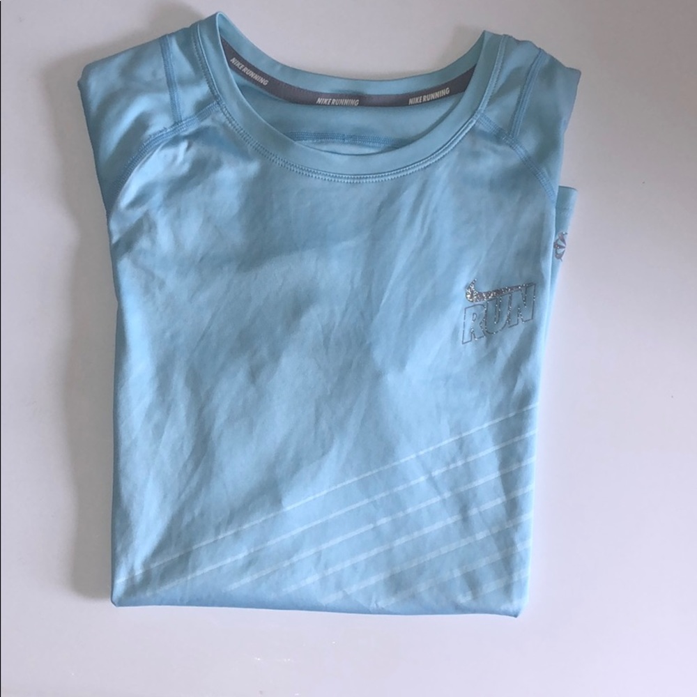 Nike run tee